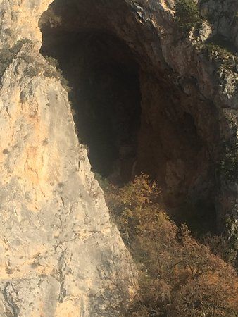 Σπηλιά Ζαχαριάδη